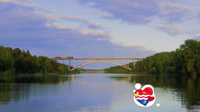Железнодорожный арочный мост - 20 памятных мест Каменска-Уральского глазами школьников
